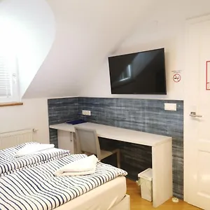  Auberge de jeunesse H2o